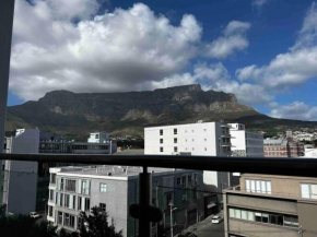 Table Mountain View Studio Apartment